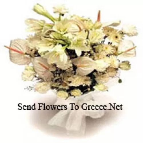 Strauß aus weißen Lilien, weißen Anthurien, weißen Nelken und weißen Rosen mit saisonalen Füllstoffen
