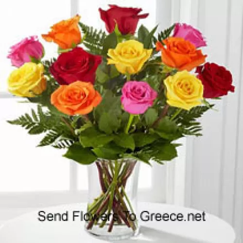 11 Rose Colorate Miste Con Alcune Felci in un Vaso